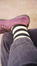 Load image into Gallery viewer, Men&#39;s Sand Stripe Socks