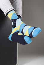 Load image into Gallery viewer, Men&#39;s Aspen Gold Argyle Socks