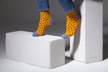 Load image into Gallery viewer, Men&#39;s Apricot Dot Socks