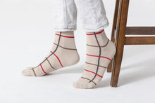 Load image into Gallery viewer, Men&#39;s Beige Stripe Socks