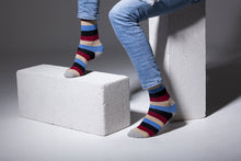 Load image into Gallery viewer, Men&#39;s Beige Stone Stripe Socks