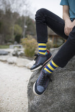 Load image into Gallery viewer, Men&#39;s Lemon Sky Stripe Socks