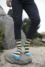 Load image into Gallery viewer, Men&#39;s Lemon Sky Stripe Socks
